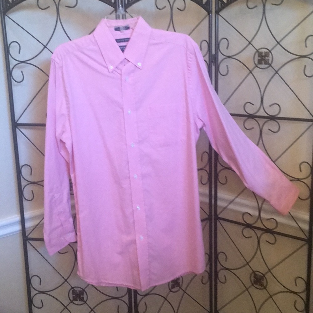 Men’s Pink dress shirt